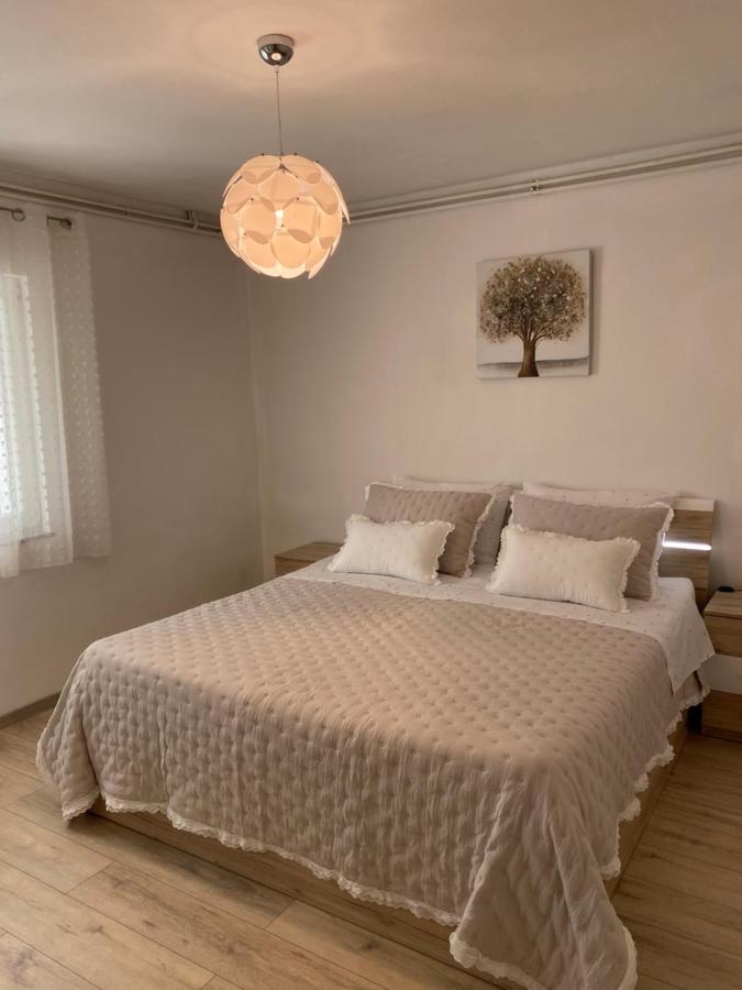 Comfy Apartment In A Quiet Neighborhood Sibenik Luaran gambar