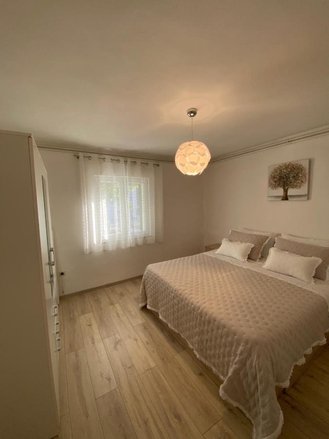 Comfy Apartment In A Quiet Neighborhood Sibenik Luaran gambar